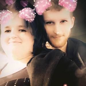 Meet your Posher, Kenzi